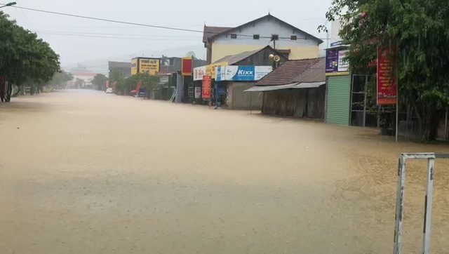 Very heavy rain, water that floods the body, trees that fall - 14