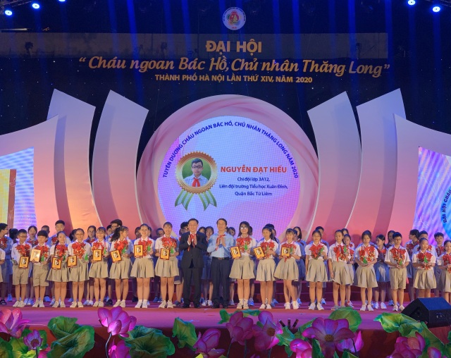 Tuyên dương 66 thiếu nhi Cháu ngoan Bác Hồ - 1 Tuyên dương 66 thiếu nhi Cháu ngoan Bác Hồ - 1
