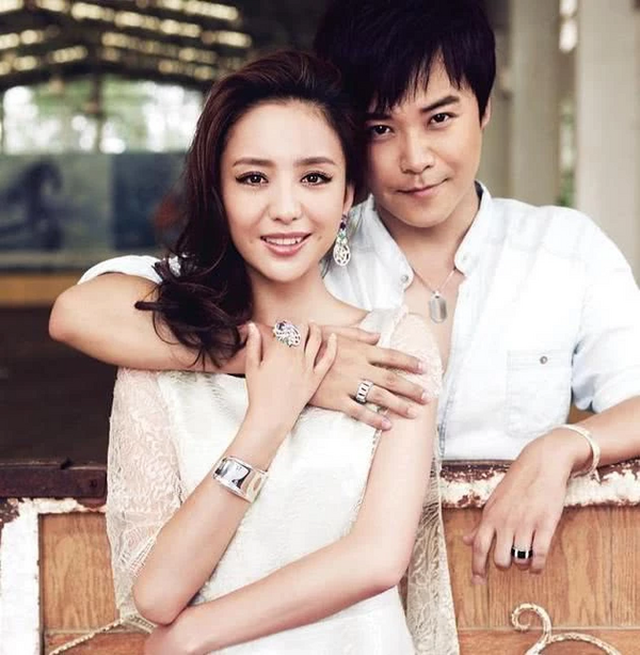 Mỹ nhân Tân Cương Đồng Lệ Á nói gì khi bị gán mác ngoại tình - 4 Mỹ nhân Tân Cương Đồng Lệ Á nói gì khi bị gán mác ngoại tình - 4