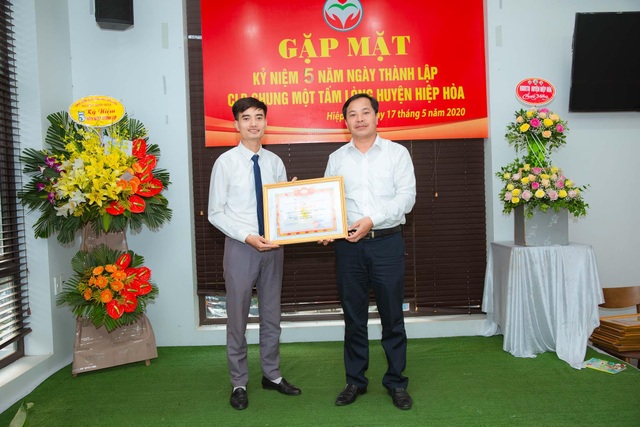 9x vượt qua áp lực dư luận xã hội, cống hiến hết mình làm thiện nguyện - 4 9x vượt qua áp lực dư luận xã hội, cống hiến hết mình làm thiện nguyện - 4