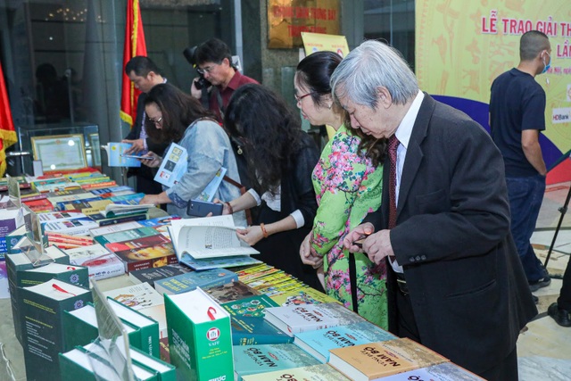 “Đoàn binh Tây Tiến” của nhà thơ Quang Dũng đoạt giải A sách Quốc gia - 2