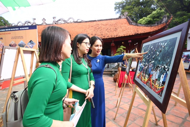 Khai mạc triển lãm “Hà Nội trong tôi” tại Văn Miếu - Quốc Tử Giám - 2 Khai mạc triển lãm “Hà Nội trong tôi” tại Văn Miếu - Quốc Tử Giám - 2