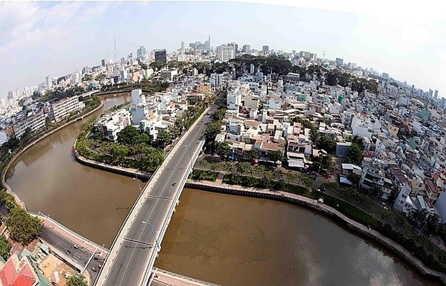 Phát triển đô thị TPHCM: Vẫn khó di dời nhà ven kênh rạch - 2 Phát triển đô thị TPHCM: Vẫn khó di dời nhà ven kênh rạch - 2