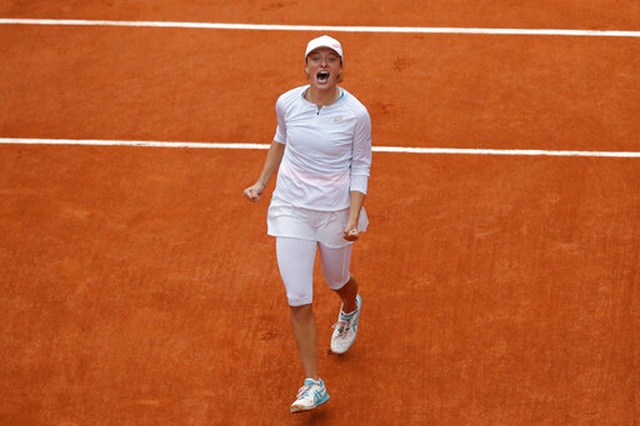 Iga Swiatek: “Tôi choáng ngợp với danh hiệu vô địch Roland Garros” - 2 Iga Swiatek: “Tôi choáng ngợp với danh hiệu vô địch Roland Garros” - 2