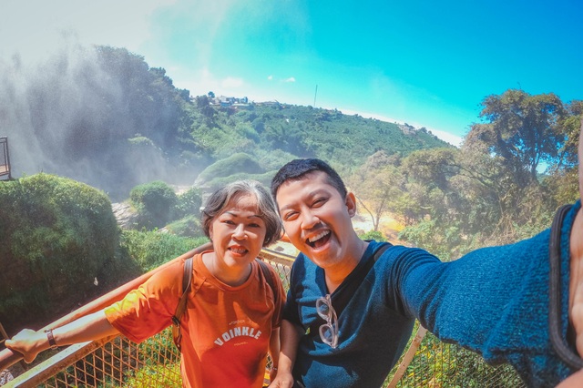 U60's mother was taken by her son to travel, discover dreamy Dalat - 4