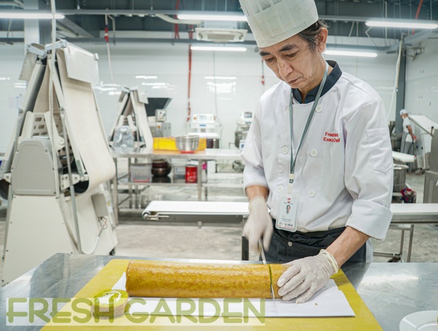 Đi tìm món bánh cuộn mềm mịn bồng bềnh mang vị Nhật từ Fresh Garden - 4 Đi tìm món bánh cuộn mềm mịn bồng bềnh mang vị Nhật từ Fresh Garden - 4
