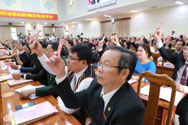 Xây dựng Quảng Nam thành tỉnh phát triển khá của cả nước vào năm 2030 - 4 Xây dựng Quảng Nam thành tỉnh phát triển khá của cả nước vào năm 2030 - 4