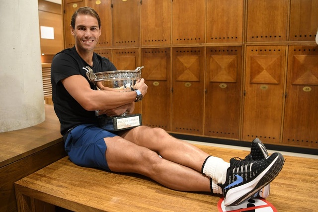 Những khoảnh khắc Nadal đánh bại Djokovic, lập chuỗi kỷ lục mới - 19 Những khoảnh khắc Nadal đánh bại Djokovic, lập chuỗi kỷ lục mới - 19