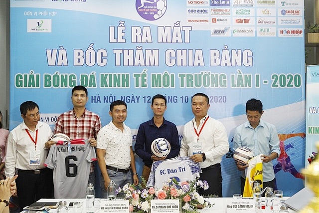 12 đội bóng tham dự Giải bóng đá Kinh tế Môi trường năm 2020 - 2 12 đội bóng tham dự Giải bóng đá Kinh tế Môi trường năm 2020 - 2