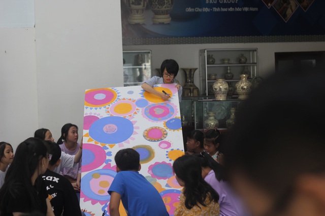 Mang nghệ thuật vào giáo dục, cô gái Bắc Ninh giành học bổng Chevening - 2 Mang nghệ thuật vào giáo dục, cô gái Bắc Ninh giành học bổng Chevening - 2