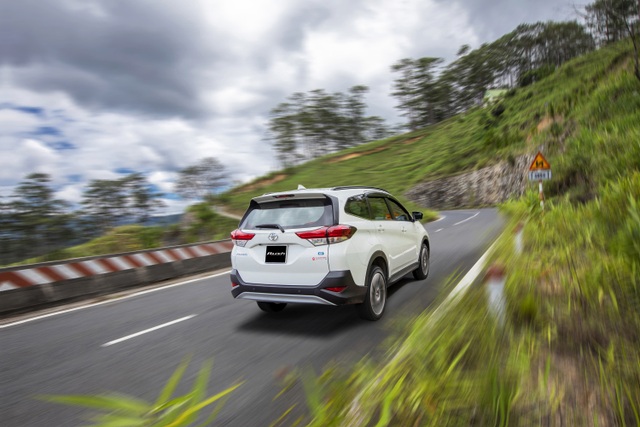 Toyota Rush - SUV 7 chỗ đáng cân nhắc cho gia đình - 4 Toyota Rush - SUV 7 chỗ đáng cân nhắc cho gia đình - 4