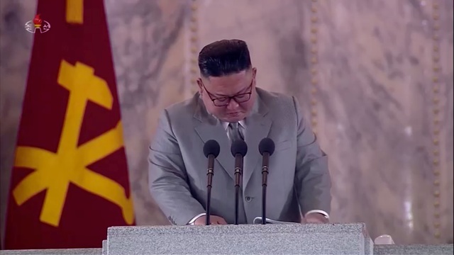 Ông Kim Jong-un chỉ đạo xây 25.000 nhà mới cho dân vùng bão - 5