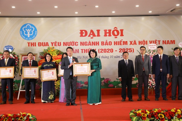 Gần 90% dân số tham gia BHYT - 3 Gần 90% dân số tham gia BHYT - 3