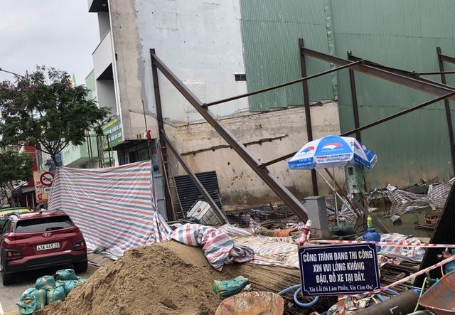 Đà Nẵng: Công trình gần trường sụt lún, học sinh 18 lớp phải di dời - 2 Đà Nẵng: Công trình gần trường sụt lún, học sinh 18 lớp phải di dời - 2