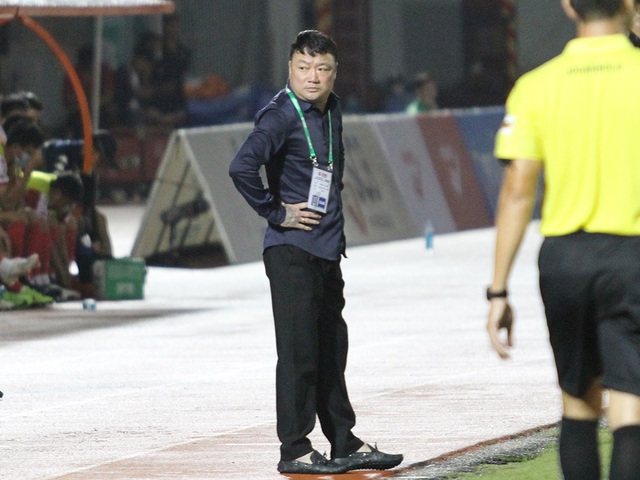 Lên ngôi đầu bảng V-League, HLV CLB Viettel vẫn e ngại CLB Hà Nội - 1 Lên ngôi đầu bảng V-League, HLV CLB Viettel vẫn e ngại CLB Hà Nội - 1