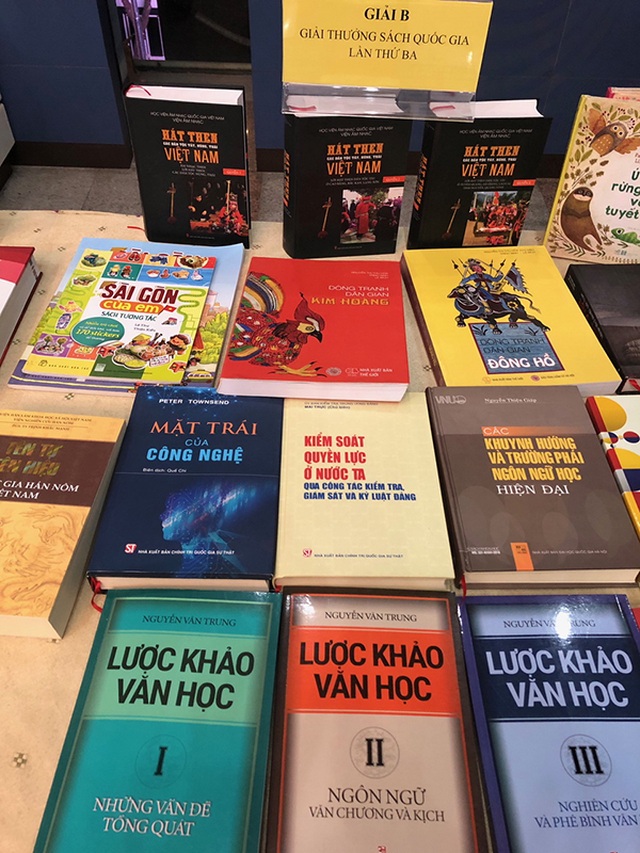 “Sẽ số hoá sách đoạt giải thưởng Quốc gia để lan toả văn hoá đọc” - 3 “Sẽ số hoá sách đoạt giải thưởng Quốc gia để lan toả văn hoá đọc” - 3