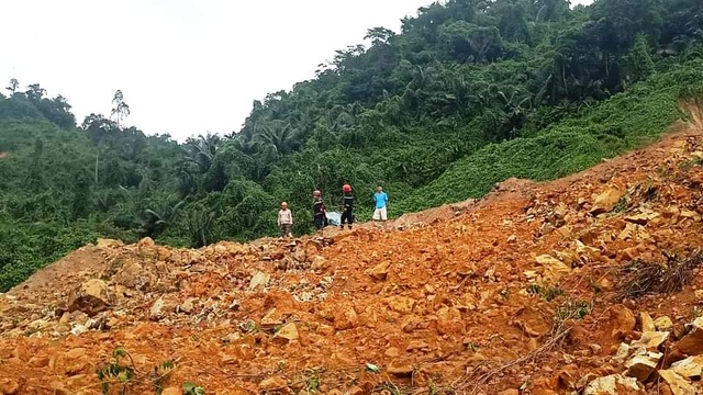 Công an tiếp cận thủy điện Rào Trăng 3, không còn dấu vết nhà điều hành - 15