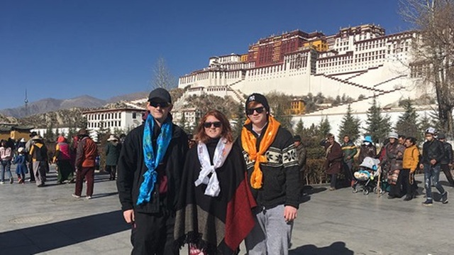 Tây Tạng đón gần 2 triệu du khách dịp Tuần lễ Vàng tháng 10 - 2