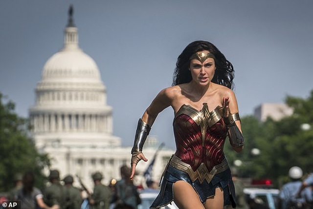 “Wonder Woman” Gal Gadot từng làm mọi cách để không trở thành... Hoa hậu - 4 “Wonder Woman” Gal Gadot từng làm mọi cách để không trở thành... Hoa hậu - 4