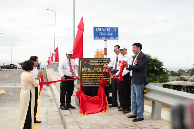 Ninh Thuận khánh thành đập hạ lưu thuộc nhóm lớn nhất nước - 2