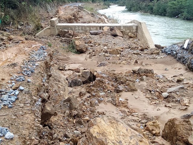 Heavy rains, rising rivers and streams isolated many villages and hamlets - 3