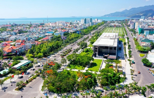 Bình Định đưa Quy Nhơn trở lại vị trí cảng biển hàng đầu miền Trung - 3