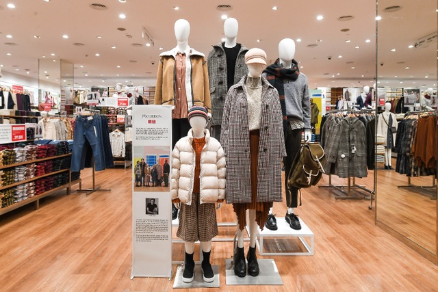 Khai trương UNIQLO Saigon Centre 224 tổng giám đốc UNIQLO Việt Nam chia  sẻ Chúng tôi luôn lắng nghe ý kiến của người trẻ