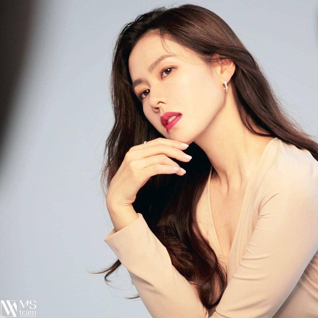 “Chị đẹp” Son Ye Jin mua biệt thự hơn 300 tỷ đồng - 4 “Chị đẹp” Son Ye Jin mua biệt thự hơn 300 tỷ đồng - 4
