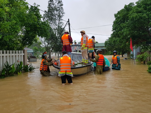 Thủy điện xả lũ, nước sông đang lên, nguy cơ lụt chồng lụt - 3 Thủy điện xả lũ, nước sông đang lên, nguy cơ lụt chồng lụt - 3