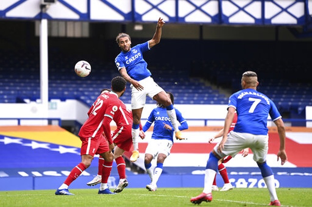 Everton 2-2 Liverpool: Màn rượt đuổi quyết liệt Everton 2-2 Liverpool: Màn rượt đuổi quyết liệt
