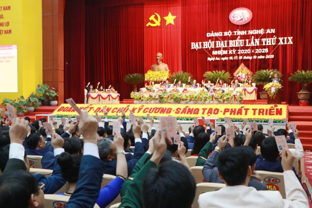 Ông Thái Thanh Quý tái đắc cử Bí thư Tỉnh ủy Nghệ An - 11 Ông Thái Thanh Quý tái đắc cử Bí thư Tỉnh ủy Nghệ An - 11
