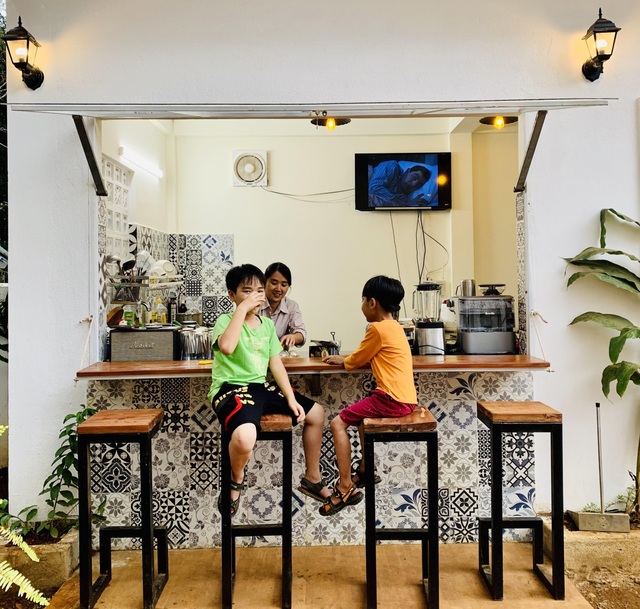Đóng 3 cửa hàng ở Hà Nội, cặp đôi “bỏ phố, lên rừng” làm nhà đẹp như mơ - 9 Đóng 3 cửa hàng ở Hà Nội, cặp đôi “bỏ phố, lên rừng” làm nhà đẹp như mơ - 9
