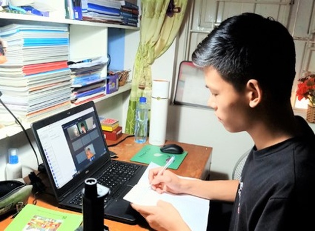 Ninh Bình triển khai hệ thống dạy học trực tuyến cho học sinh - 1