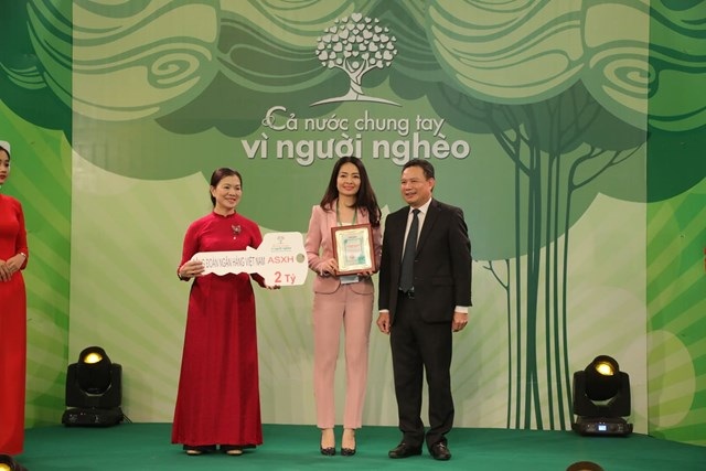 Tiếp nhận đăng ký ủng hộ Quỹ ‘Vì người nghèo’ và an sinh xã hội - 12 Tiếp nhận đăng ký ủng hộ Quỹ ‘Vì người nghèo’ và an sinh xã hội - 12