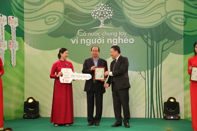 Tiếp nhận đăng ký ủng hộ Quỹ ‘Vì người nghèo’ và an sinh xã hội - 14 Tiếp nhận đăng ký ủng hộ Quỹ ‘Vì người nghèo’ và an sinh xã hội - 14