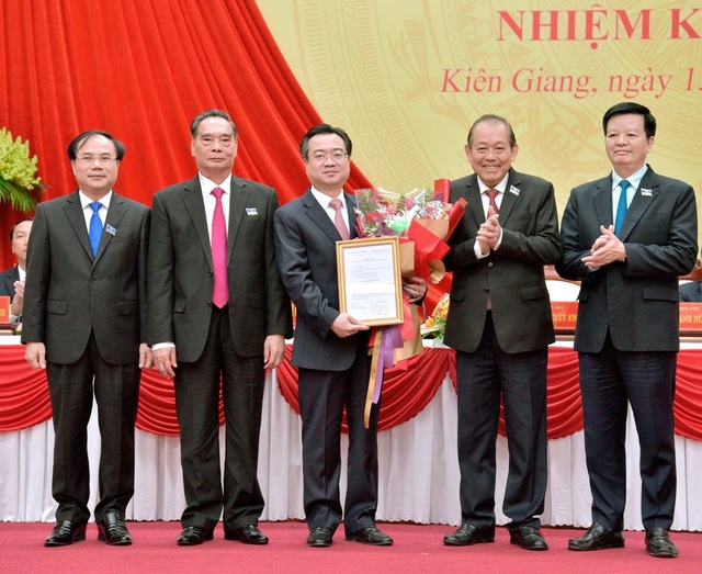 Chủ tịch UBND tỉnh Kiên Giang được bầu giữ chức Bí thư Tỉnh uỷ - 3 Chủ tịch UBND tỉnh Kiên Giang được bầu giữ chức Bí thư Tỉnh uỷ - 3