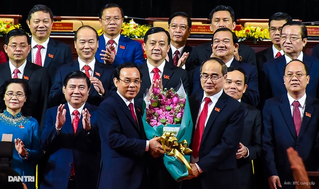Nhận nhiệm vụ, tân Bí thư Thành uỷ TPHCM hứa nâng cao vị thế của thành phố - 4 Nhận nhiệm vụ, tân Bí thư Thành uỷ TPHCM hứa nâng cao vị thế của thành phố - 4