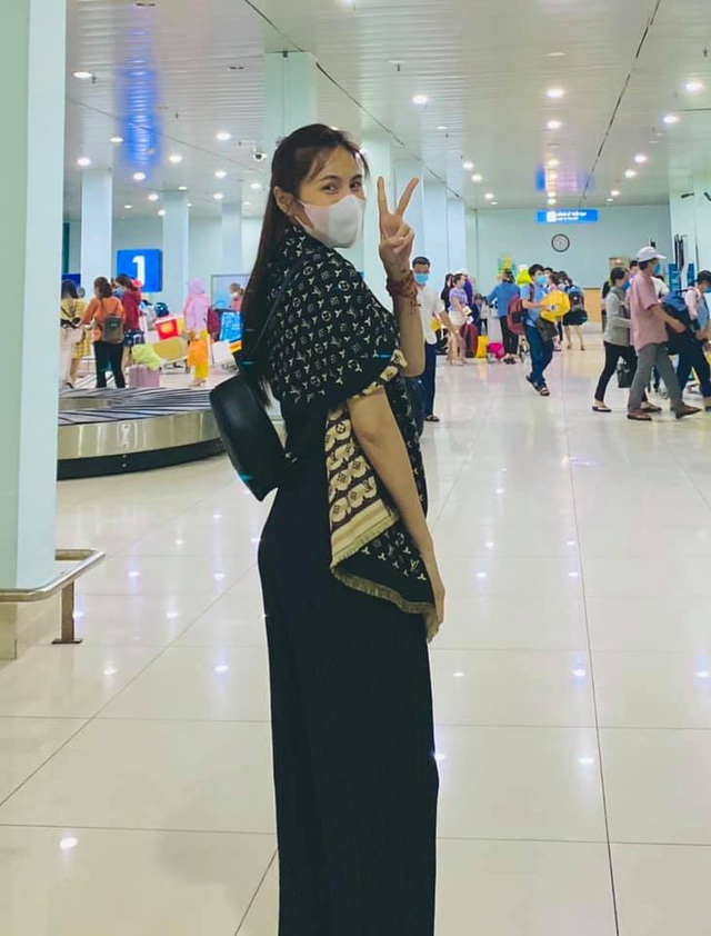“Cô vợ trời hành” và sự tử tế của sao Việt hướng về nơi “rốn lũ” - 1 “Cô vợ trời hành” và sự tử tế của sao Việt hướng về nơi “rốn lũ” - 1