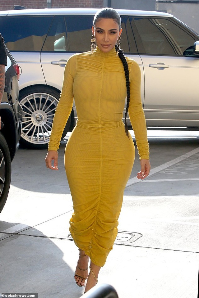 Kim Kardashian tiết lộ kiếm tiền trên mạng nhiều hơn show truyền hình - 1 Kim Kardashian tiết lộ kiếm tiền trên mạng nhiều hơn show truyền hình - 1