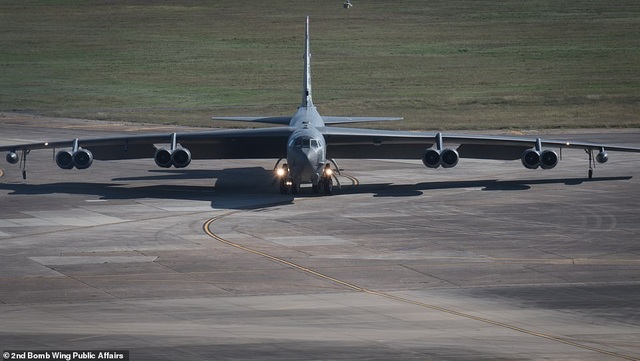 Dàn máy bay B-52 Mỹ tập trận “Voi đi bộ” - 8