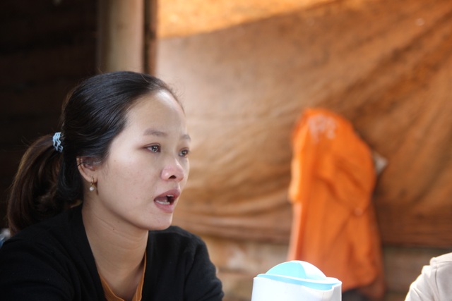Ngày đưa anh về từ Rào Trăng 3 đúng hôm kỉ niệm ngày cưới - 2 Ngày đưa anh về từ Rào Trăng 3 đúng hôm kỉ niệm ngày cưới - 2
