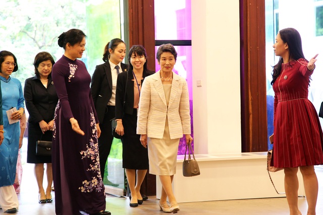 Phu nhân Thủ tướng Nhật Bản thăm Bảo tàng Phụ nữ Việt Nam - 2