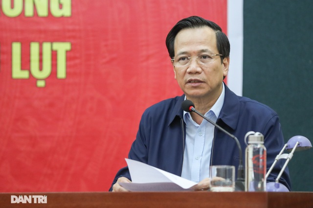 Bộ trưởng Đào Ngọc Dung: “Triệu tấm lòng hướng về khúc ruột miền Trung” - 1 Bộ trưởng Đào Ngọc Dung: “Triệu tấm lòng hướng về khúc ruột miền Trung” - 1