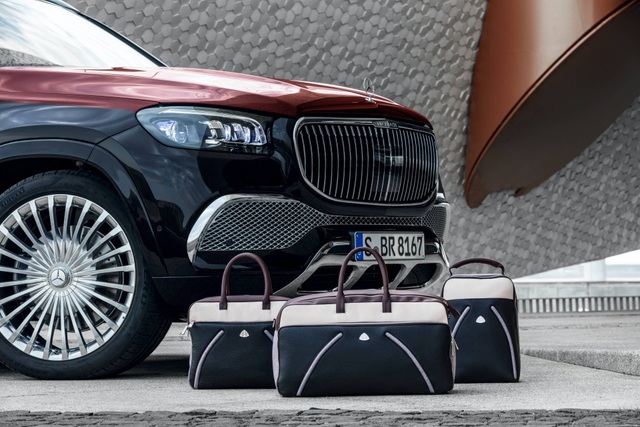 Mercedes-Maybach GLS 600 gây sốc vì giá bán - 9