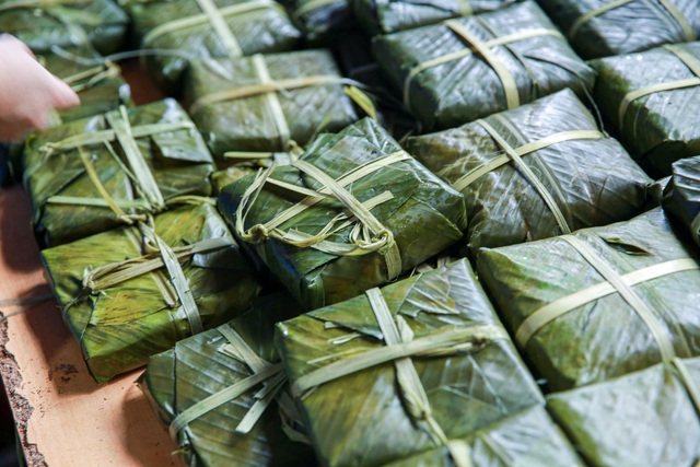 Gói 10.000 bánh chưng chay gửi vào miền Trung - 9 Gói 10.000 bánh chưng chay gửi vào miền Trung - 9