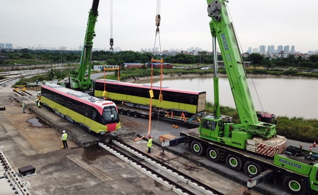 Đoàn tàu Nhổn - ga Hà Nội đã về đích - 5 Đoàn tàu Nhổn - ga Hà Nội đã về đích - 5