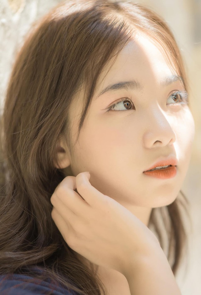 Nữ sinh trường Nghệ thuật sở hữu khí chất tự nhiên hút hồn - 8 Nữ sinh trường Nghệ thuật sở hữu khí chất tự nhiên hút hồn - 8
