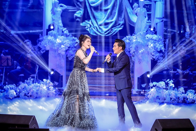 Quang Hà nồng nàn với Lệ Quyên hát mừng ngày Phụ nữ Việt Nam - 2 Quang Hà nồng nàn với Lệ Quyên hát mừng ngày Phụ nữ Việt Nam - 2