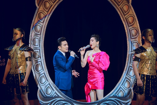 Quang Hà nồng nàn với Lệ Quyên hát mừng ngày Phụ nữ Việt Nam - 4 Quang Hà nồng nàn với Lệ Quyên hát mừng ngày Phụ nữ Việt Nam - 4