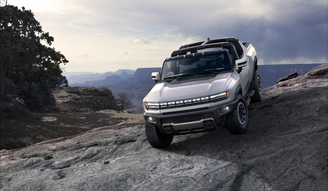 Hummer EV đã được đặt mua hết veo dù chưa đi vào sản xuất - 1 Hummer EV đã được đặt mua hết veo dù chưa đi vào sản xuất - 1